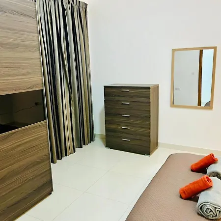 Apartamento Huge And Stylish, St Julian's 2br With 2 Baths San Julián