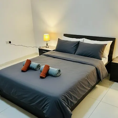 Huge And Stylish, St Julian's 2br With 2 Baths * Saint Julian's