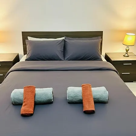 Huge And Stylish, St Julian's 2br With 2 Baths * St. Julian's