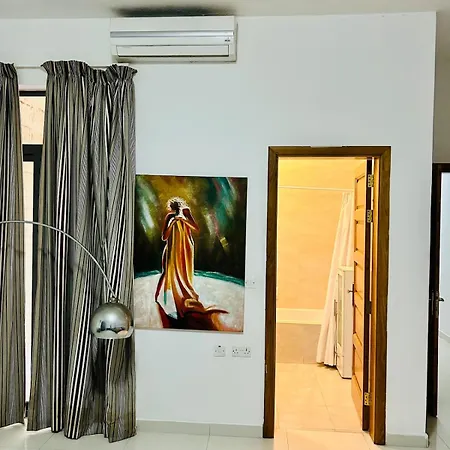 Huge And Stylish, St Julian's 2br With 2 Baths St. Julian's