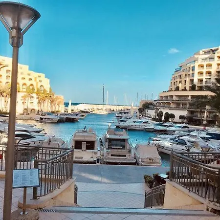 Huge And Stylish, St Julian's 2br With 2 Baths Apartment *