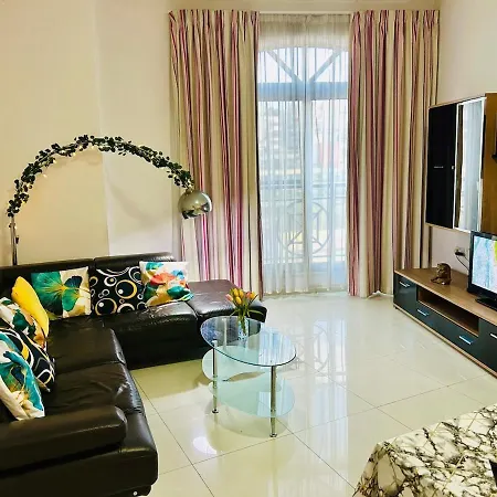 Huge And Stylish, St Julian's 2br With 2 Baths *