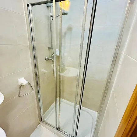 Huge And Stylish, St Julian's 2br With 2 Baths * Saint Julian's