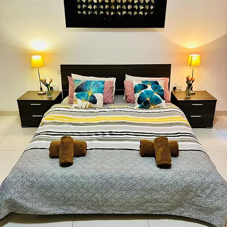 Huge And Stylish, St Julian's 2br With 2 Baths Saint Julian's