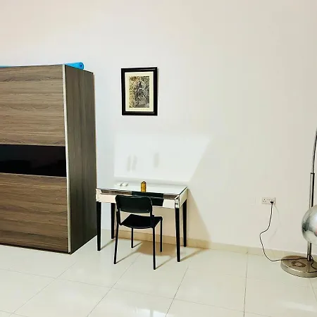 Huge And Stylish, St Julian's 2br With 2 Baths *