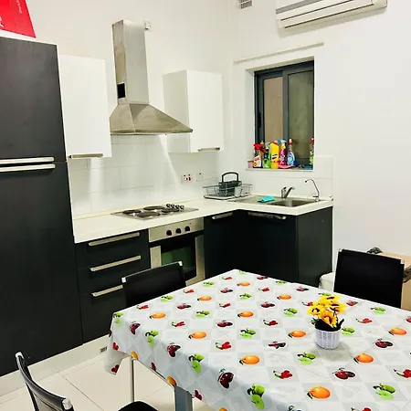 Huge And Stylish, St Julian's 2br With 2 Baths * Saint Julian's