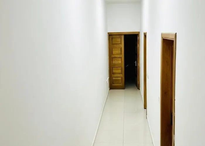 Huge And Stylish, St Julian's 2br With 2 Baths *