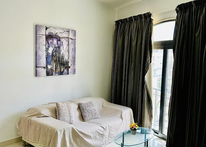 Huge And Stylish, St Julian's 2br With 2 Baths *